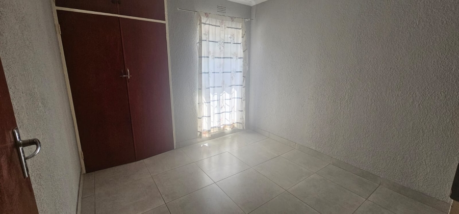 To Let 3 Bedroom Property for Rent in Safari Gardens North West